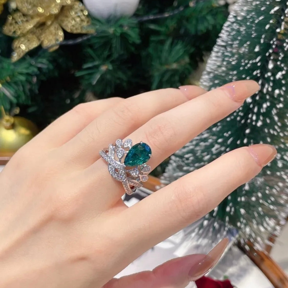 Solitaire Crown Cocktail Ring