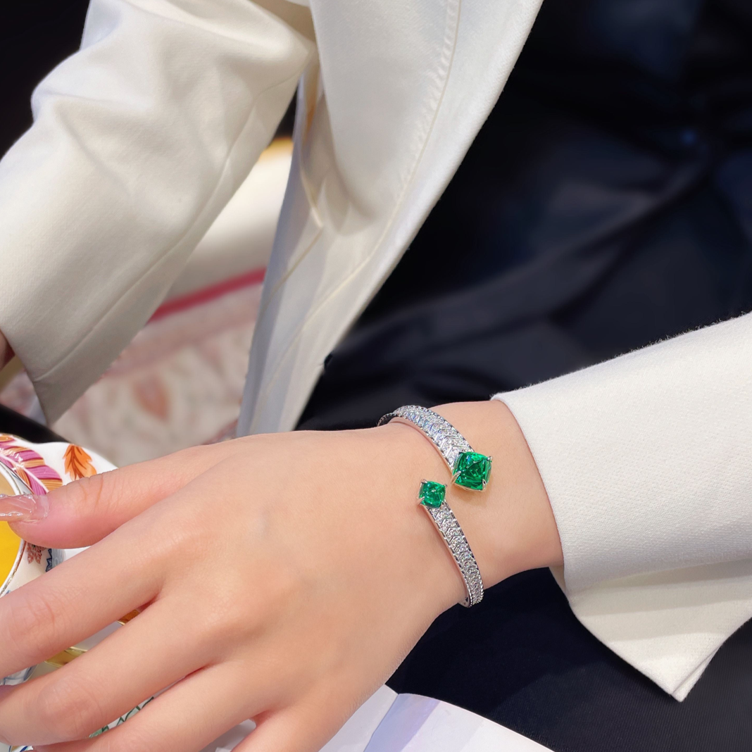 Emerald Cabochon & Pavé Zircon Cuff Bracelet